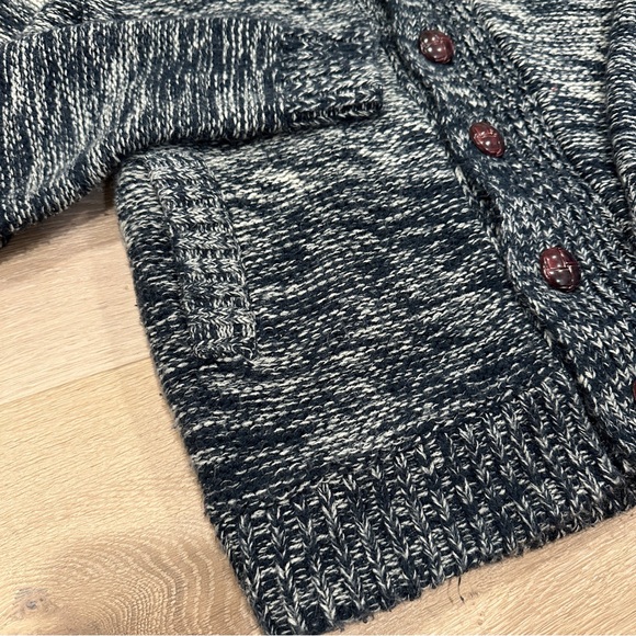 Weatherproof Sweater - Picture 5 of 6